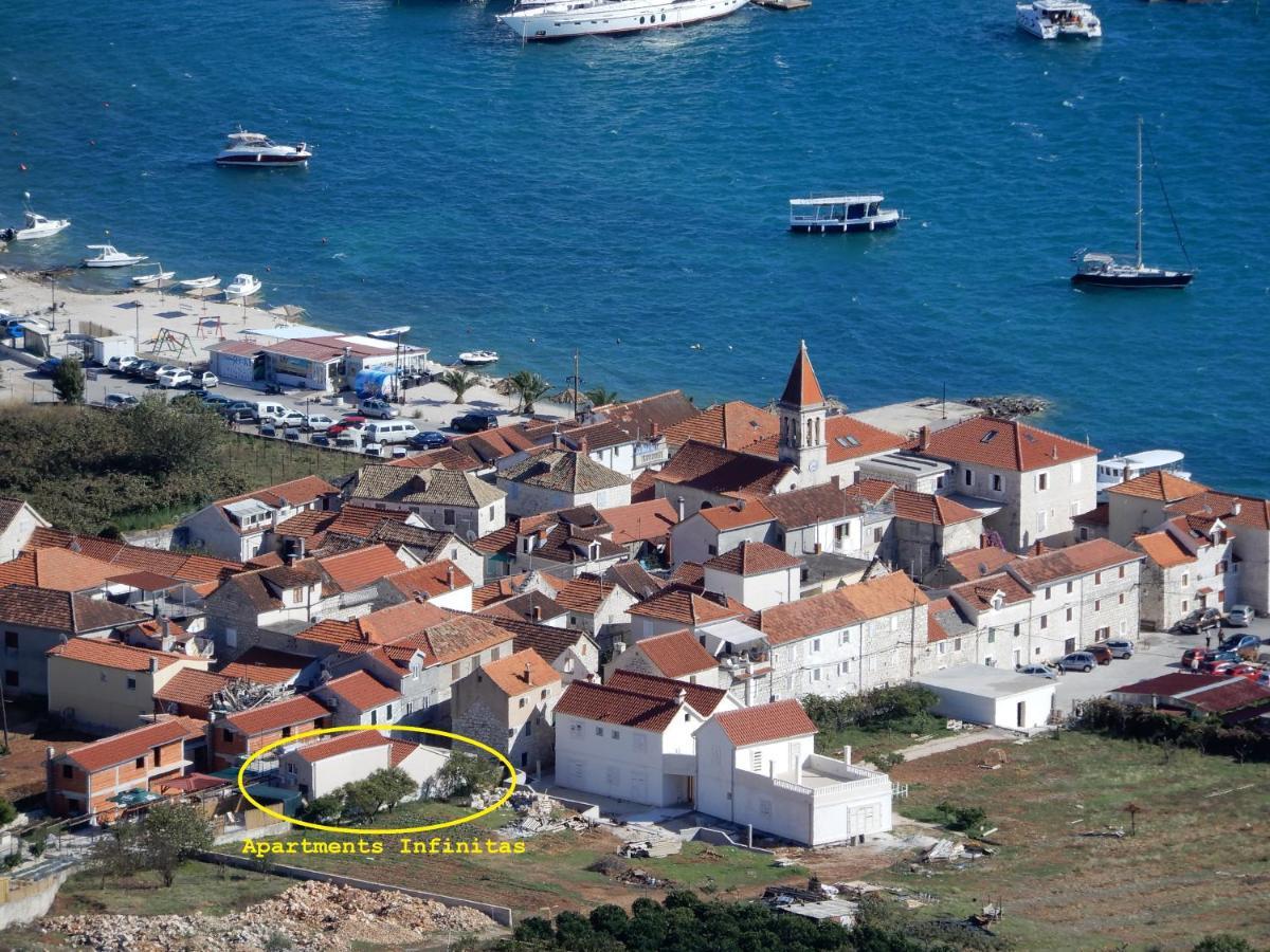 Apartments Infinitas Trogir Eksteriør bilde